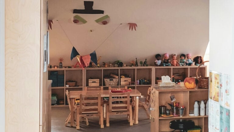 Shady Florida Daycare Accused of ‘Holding Mother’s Childcare Situation Hostage’ After Demanding Her to Suddenly Pay ‘Mandatory $500 Development Fee’ Empty Daycare Playroom