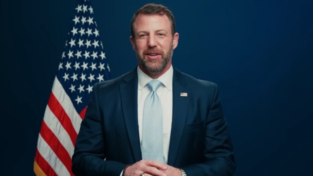 ‘Dumbest Secretary in Trump’s Regime’: ICE Supporters Blast DHS Secretary Markwayne Mullin Over New Jersey Sanctuary Post DHS Secretary Markwayne Mullin criticized New Jersey sanctuary politicians on X for prioritizing criminal illegal aliens over residents. But the post quickly drew sharp criticism from pro-deportation users who say he's not moving fast enough.