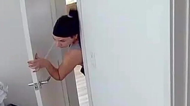 Florida Woman Left for a Trip, Then Her Camera Caught a Creepy Surprise: ‘Find Another Roommate’ Florida Woman Left for a Trip, Then Her Camera Caught a Creepy Surprise: ‘Find Another Roommate’