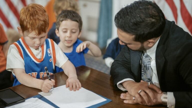 Internet Divided As New York Mayor Zohran Mamdani Lifts Kids’ Bedtimes For Knicks Finals: ‘This Is Not A Serious Administration’ New York City Mayor Zohran Mamdani signing a ceremonial executive order repealing children's bedtimes at City Hall.
