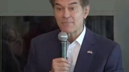 Dr. Oz Draws Backlash in Washington, D.C. After ‘Treating Stupid Is Really Hard’ Remark Dr. Mehmet Oz speaks during White House press briefing in Washington DC