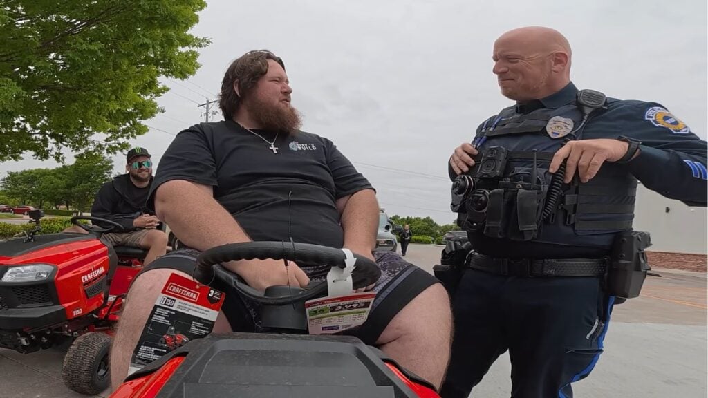 Kansas Man Pulled Over While Riding Lawn Mower, Meets Nicest Officer Ever: ‘Every Cop Knows This Guy’ Kansas Man Pulled Over While Riding Racing Lawn Mower, Meets Nicest Officer Ever