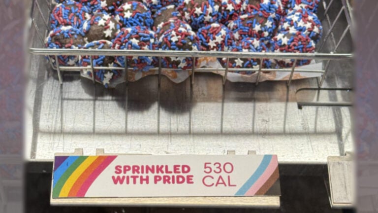 Pennsylvania Dunkin’ Accused of Trolling Liberals By Using Stars & Stripes Munchkins for Pride Celebration: ‘Now That’s The Pride I Support!’ Pennsylvania Dunkin' Accused of Trolling Liberals By Using Stars & Stripes Munchkins