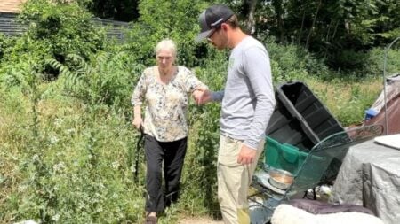 Kansas Widow Scammed Out of $2,000 While Mourning Husband, Internet Raises Nearly $500K: ‘I Was Giving Up Hope’ Kansas Elderly Woman Scammed by Tree Service After Husband’s Death, Internet Rallies Behind Her