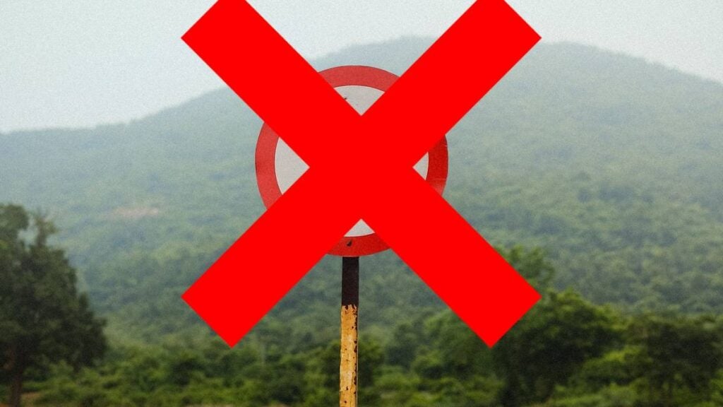 Michigan Residents Furious as Sign Dedicated to Palestinians is Removed from Oakland County: ‘I am so disgusted by all of this’ Road sign with a red X