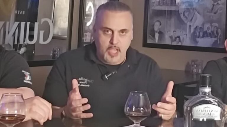 ‘Nobody Can Talk to ‘Em’: Wisconsin Restaurant Owner Sparks Outrage After Claiming Men Make Better Servers Than Women Wisconsin restaurant owner