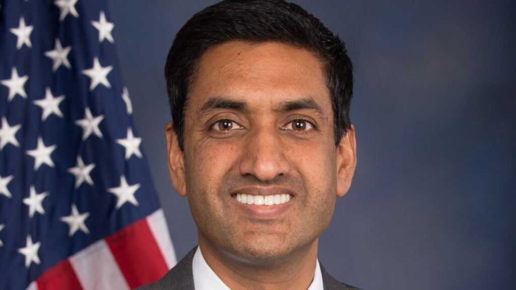 Rep. Ro Khanna Calls Taxing California Billionaires a ‘Moral Test’ for Democrats as Taxpayers Rage: ‘Your statement makes no sense’ U.S. Rep. Ro Khanna of California posted on X arguing that taxing the state’s 250 billionaires at 2% could fund healthcare for millions and calling it a moral test for his party. The post quickly sparked strong reactions from users questioning government spending.
