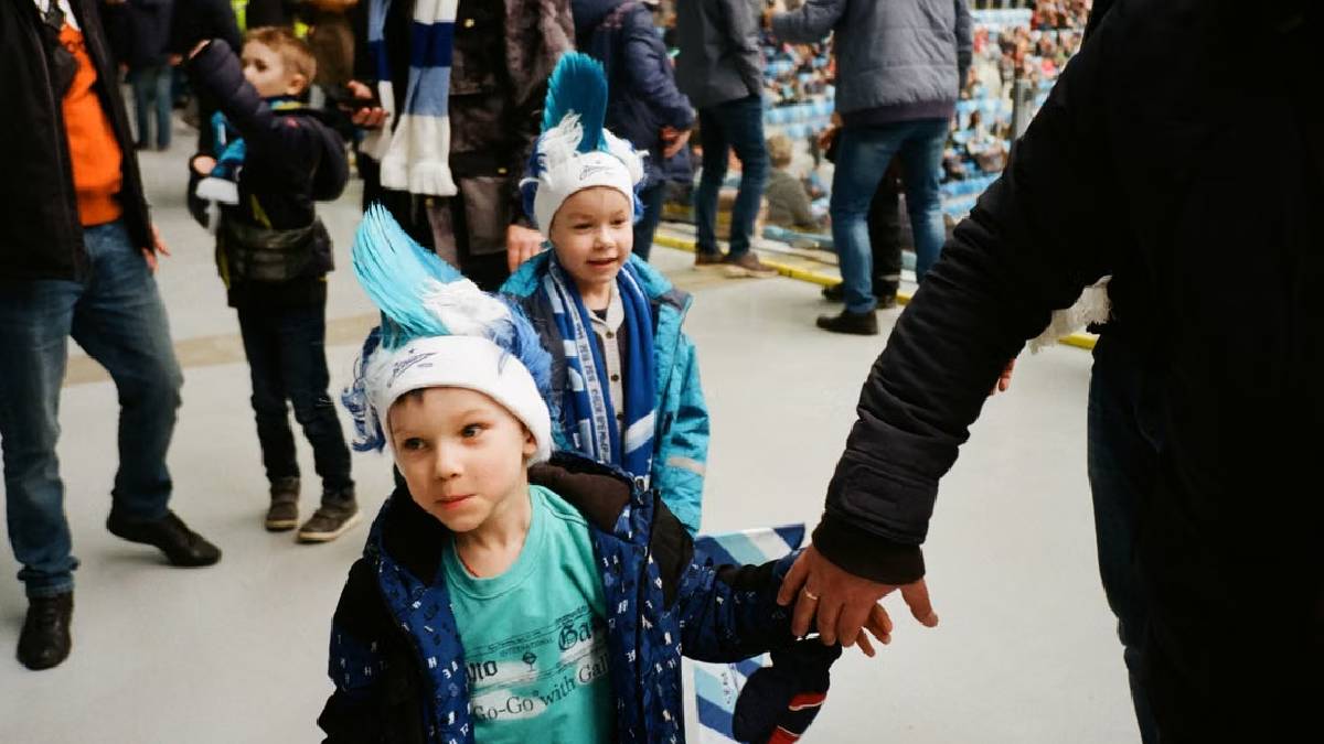 Florida Parents Divided Over Staying Home vs ‘Once In A Lifetime’ World Cup Experience: ‘Parents Of The Year Right Here’