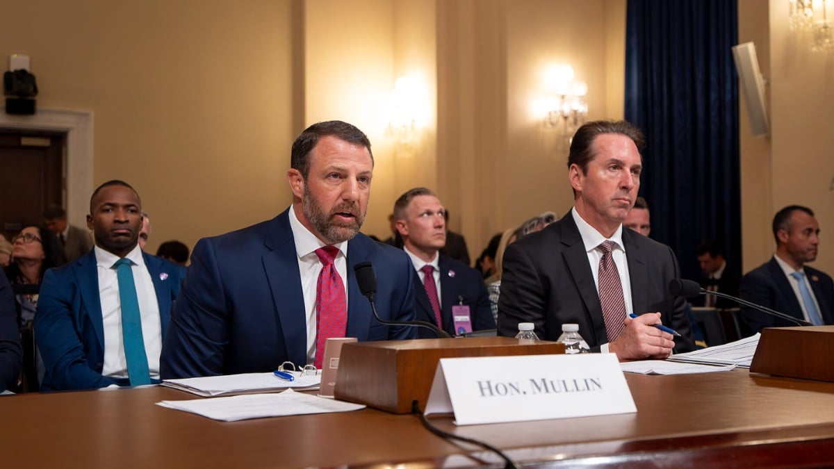 ‘Democrats Destroy Everything They Touch’: Mullin Calls Out Illinois Sanctuary Politicians Amid State Detention Failures