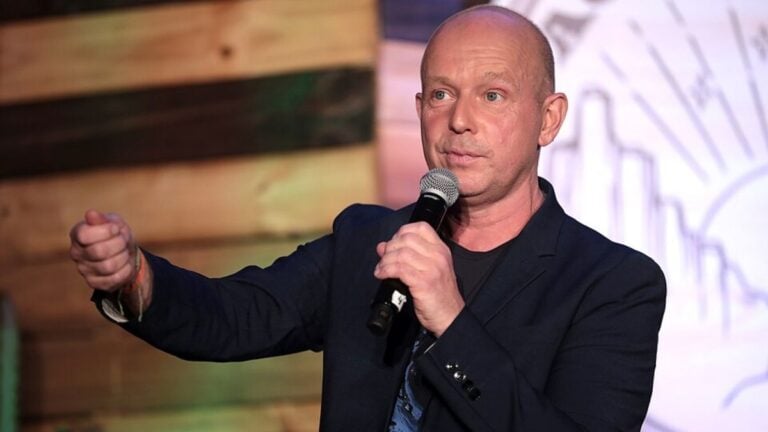 California Residents Roast Steve Hilton for Comparing Texas Grocery Prices to Theirs: ‘Move to Texas then, We don’t want you.’ California Residents Roast Steve Hilton for Comparing Texas Grocery Prices to Theirs 'Move to Texas then. We don’t want you.'