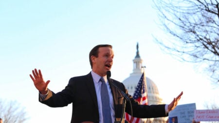 Chris Murphy Federal Minimum Wage