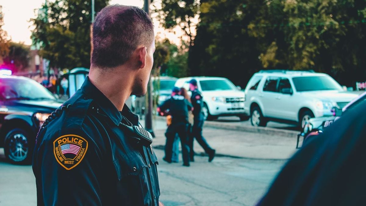 Michigan Woman Threatens to Call Police on Workers Eating Lunch in the Shade: ‘I don’t want you here’