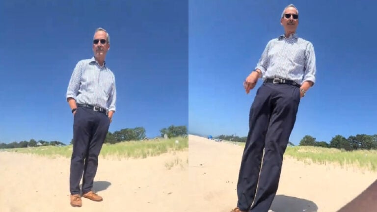 Michigan Man Tries to Get Beach-Goers to Move By Threat of Police: ‘Property owners be buying those signs and putting them up’ Michigan-Man-Tries-to-Get-Beach-Goers-to-Move-By-Threat-of-Police