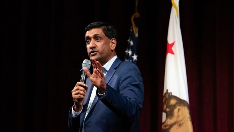 Viewers Lash Out at California Rep. Ro Khanna’s Wealth Contrast in 4th of July Video: ‘You Are EXTREMELY Proud Since You Make Millions’ California Rep. Ro Khanna posted a July 4th video on X celebrating American progress and calling for a new economic patriotism. The personal message quickly drew strong responses from viewers across the platform.