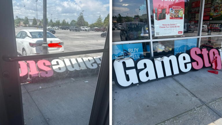 Alabama GameStop Sign Comes Crashing Down