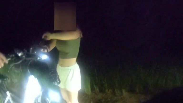 Florida Cops Rescue 14-Year-Old Autistic Girl After She Gets Lost During Bike Ride In The Dark: ‘Poor Thing Was So Scared’ Florida deputies reunite a 14-year-old autistic girl with her mother after rescuing her following a bike ride in the dark.