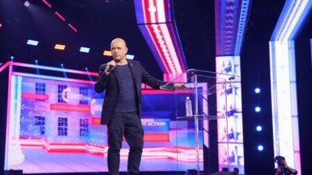 California Candidate Steve Hilton’s Ice Cream Jab at Biden in San Francisco Sparks Backlash: ‘You Are a Petty Little Man’ California gubernatorial candidate Steve Hilton shared a video of himself enjoying a double-scoop cone at Swensen’s in San Francisco, referencing Biden in the caption. The clip has sparked lively online debate over the mix of casual treat and political comment.