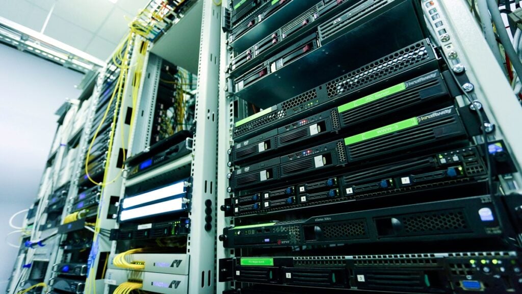 Georgia Republicans Under Fire for ‘Enabling’ Data Center Boom: ‘Every Republican in this state is suspect’ Picture of a data center facility.