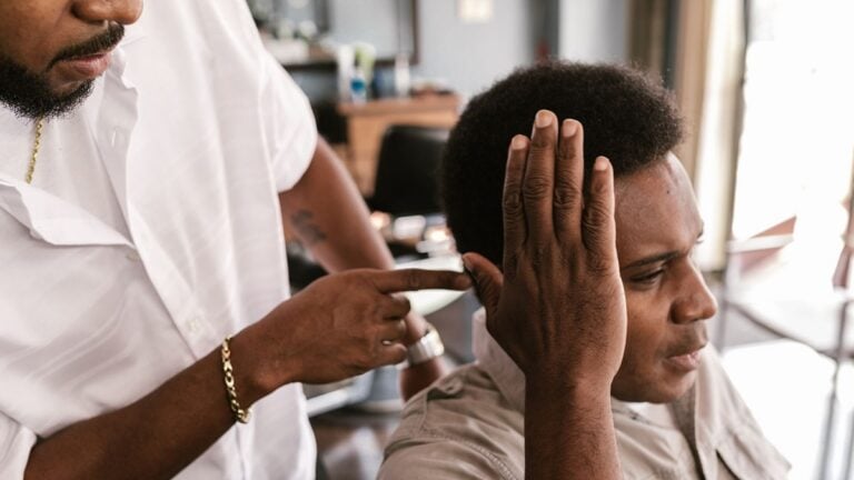 Police Threaten Georgia Influencer After He Calls 911 Over a Bad Haircut: ‘Sir This is Not a Crime Scene’ Georgia influencer calls 911 over haircut