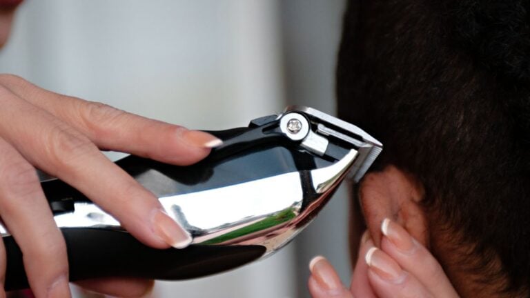 Washington Man Calls Out Salon Over Kids’ Bad Haircuts: ‘I Thought It Was a Prank at First’ Hair clipper being used to cut hair.