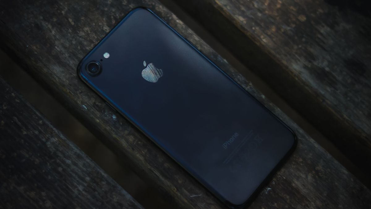 New York Man Returns Stranger’s Lost Phone, Owner Wishes He’d Left It on Park Bench: ‘I Hope She’ll Lose It Again’