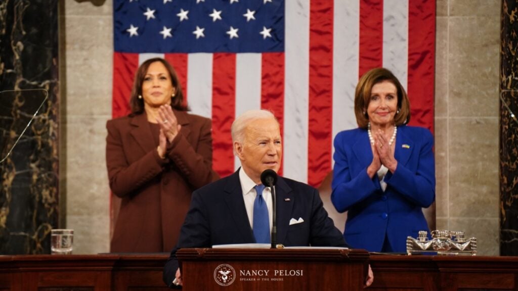 ‘She Knew’: Commenters Slam California Rep. Nancy Pelosi’s Claim She Missed Biden’s Mental Decline After Seeing Him Only 3 Times At a California event, Pelosi claimed limited contact with Biden left her unaware of any mental decline. The video has sparked widespread skepticism online.