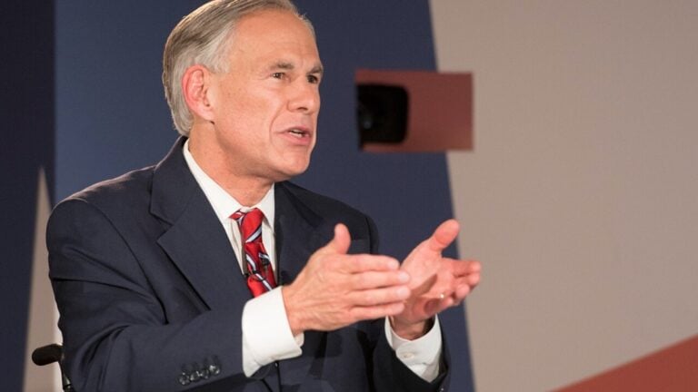 ‘Remove the Existing Ones Too’: Commenters Push Back as Texas Gov. Greg Abbott Calls DFW Islamic Foot-Washing Plans Illegal Texas Gov. Greg Abbott called planned Islamic washing stations at DFW illegal and ordered a review of state grants to two major airports. Online, many quickly pointed to stations already operating there.
