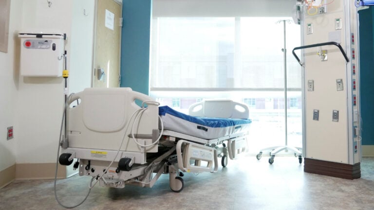 Washington Dad Wonders if His Autism Made His ER Visit for His Son Awkward: ‘Such an Odd Response’ hospital ER room with a bed and advanced medical equipment