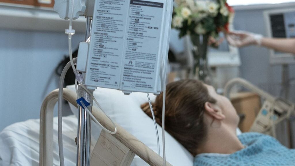 ICE Yanks Injured Mom and Daughter From Florida Hospital Amid Treatment: ‘They Really Are Arresting Sick People’