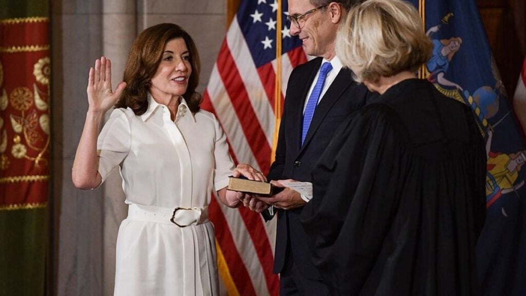 New York Gov. Kathy Hochul Faced Criticism Over Support for Muslim Community: ‘What is wrong with this woman’ New York Gov. Kathy Hochul Faced Criticism Over Support for Muslim Community 'What is wrong with this woman'