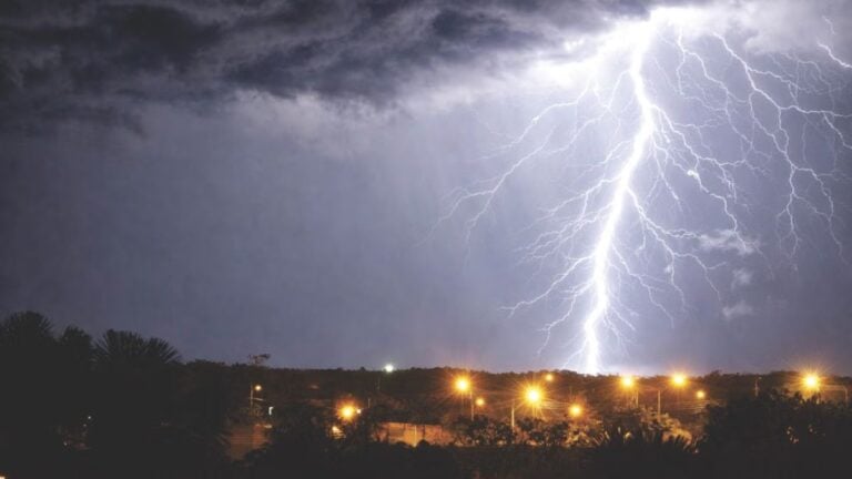 A vivid lightning strike illuminates the night sky over Palmas, Tocantins, Brazil.