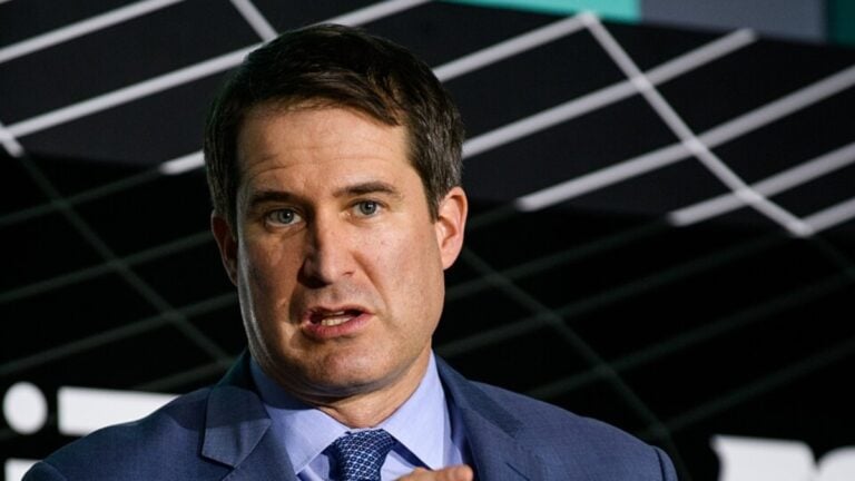 Rep. Seth Moulton Says He Was ‘One of the Only White People’ to Vote Against Honoring Charlie Kirk, Sparking Backlash After Massachusetts Senate Defeat