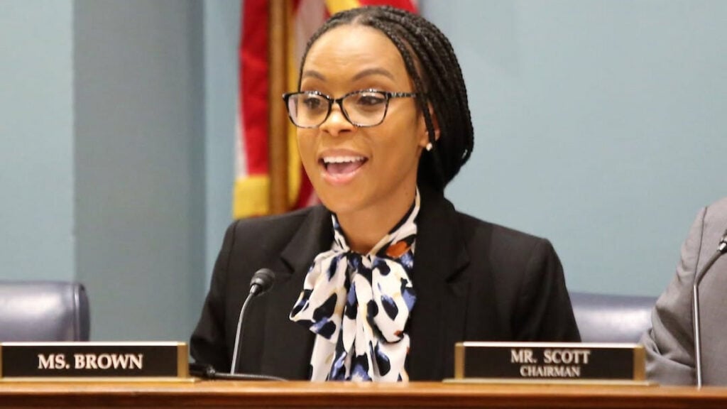 ‘There Must Be Zero Tolerance for Racism’: Ohio Rep. Shontel Brown Condemns Rula Jebreal Over Hakeem Jeffries ‘Monkey’ Slur Shontel Brown Slams Rula Jebreal Over Hakeem Jeffries Slur
