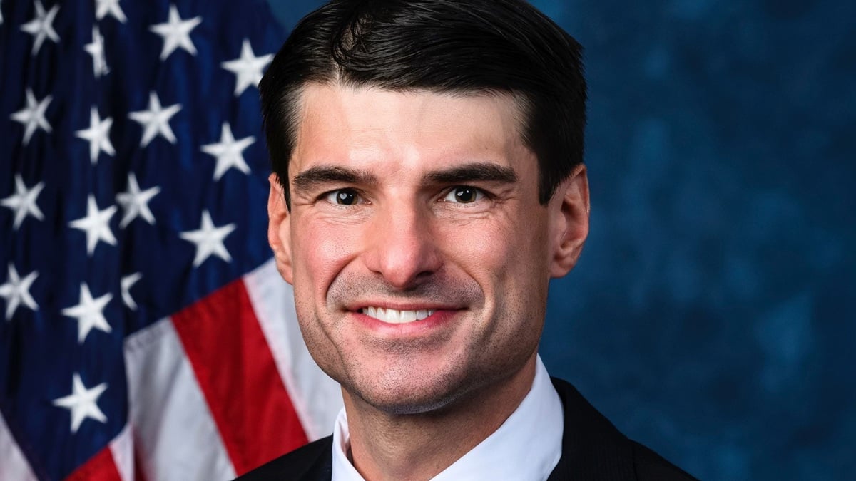 Pennsylvania’s Rob Bresnahan Under Fire After Campaigning Against Data Centers While Investing in Them: ‘He’s a Republican. Lying and Hypocrisy Are on Brand’