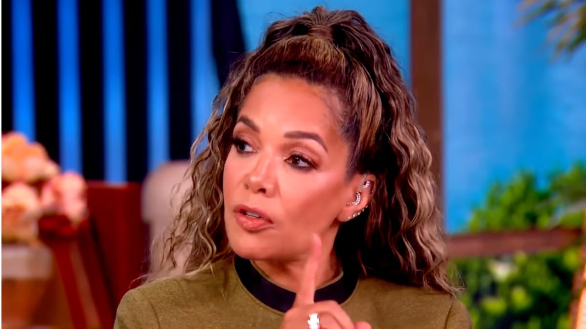New York Showdown as Sunny Hostin Licenses Herself to AI and Torches Hollywood’s Gatekeeping While The View Pushes Back: ‘The Train Has Left the Station’