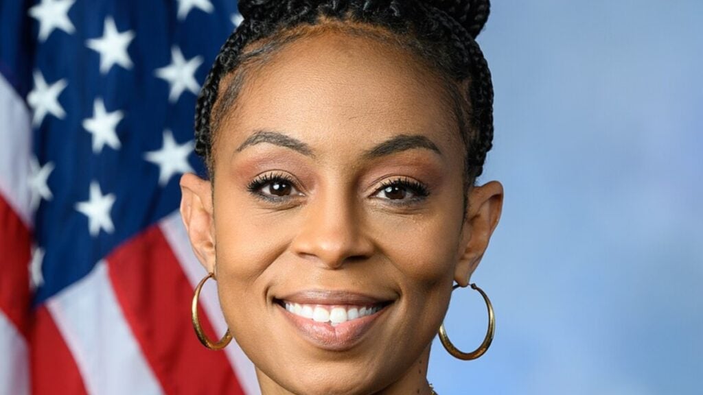 ‘Most Were Ruled Suicides’: Ohio Rep. Shontel Brown Joins Pressley in Demand for Federal Lynching Probe, Sparks Backlash Ohio Rep. Shontel Brown posted a video saying she has joined a demand for a federal probe into possible lynchings after Black Americans were found hanging from trees. The clip quickly drew a wave of pushback online.