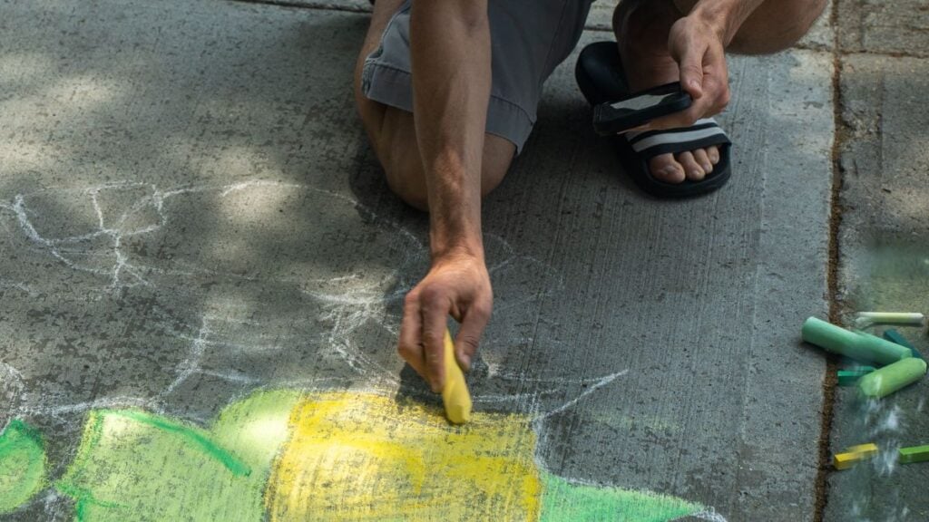 Texas Street Chalk Artist Says Driver Used Truck To Intimidate Him While He Was Drawing, Then Called Cops: ‘It’s So Weird This Upsets People’ Chalk Drawing