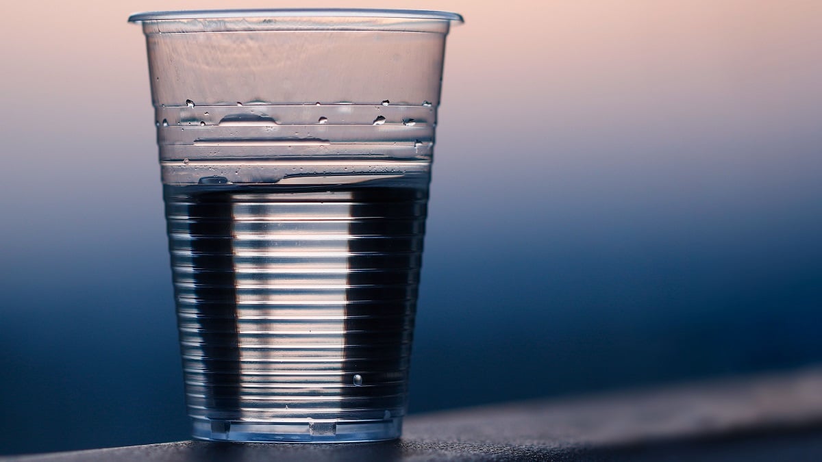 California Restaurant Denying Young Child Water on a Hot Day Sparks Debate Online: ‘Water Should Never Be Charged Like That’