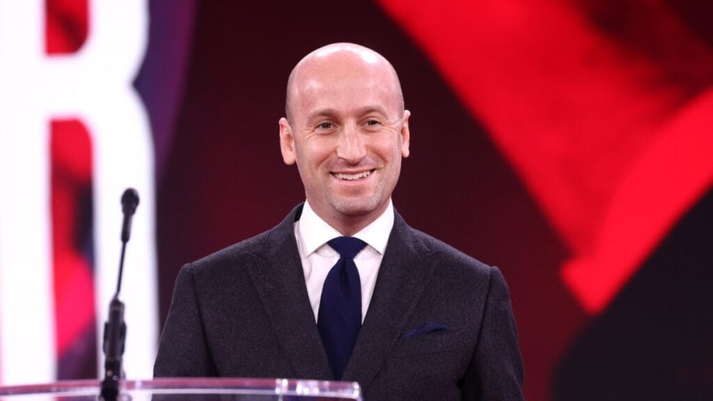 Stephen Miller’s ‘Storm the Polls’ Call Divides Viewers After He Ties Maryland Rideshare Assault Case to Democrat Policies White House adviser Stephen Miller used a Fox News clip now circulating on X to urge midterm turnout, citing a Maryland rideshare assault case. Viewers are split over the warning and what it means for November.