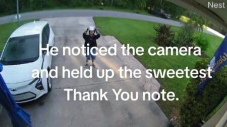 Florida Teacher Bus Stop Kindness