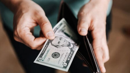 Ohio Restaurant Bans Couple Over No Tip