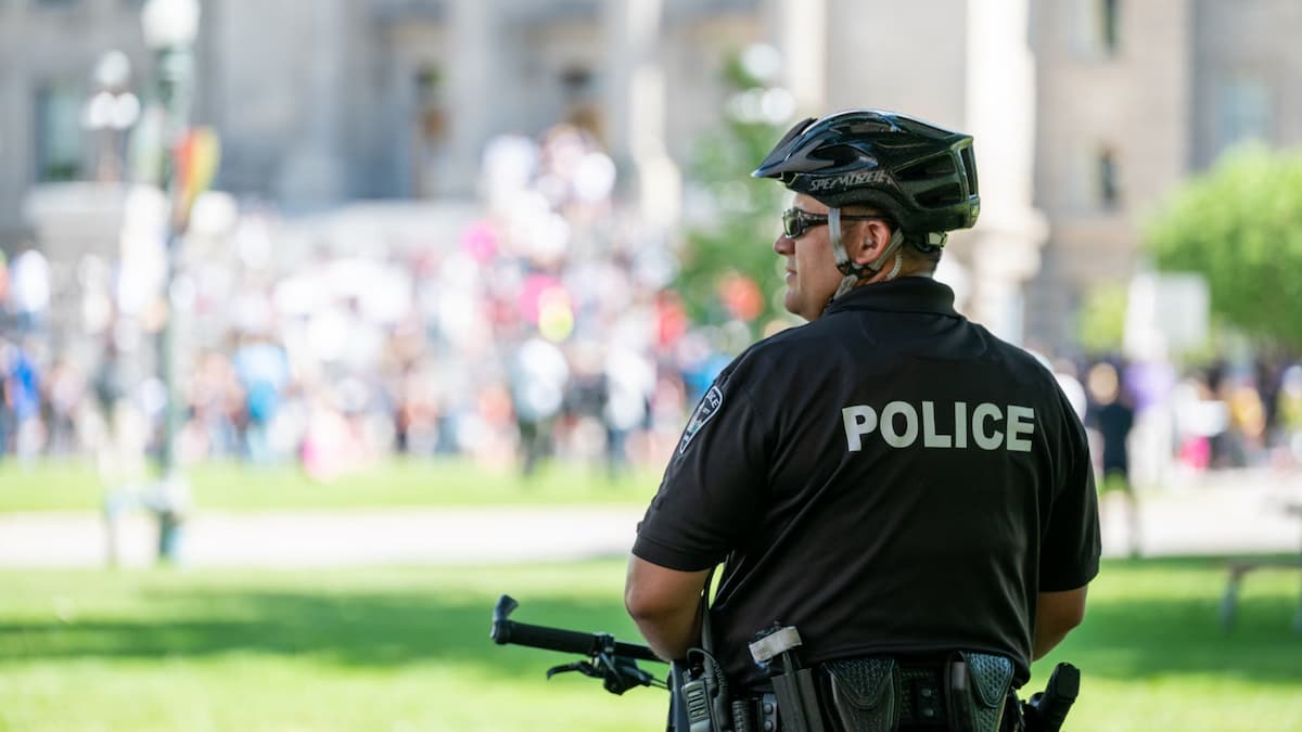 ‘He’s Pointing a Gun’: Illinois Protesters Question Police Response as Jake Lang Caravan Video Raises Alarm