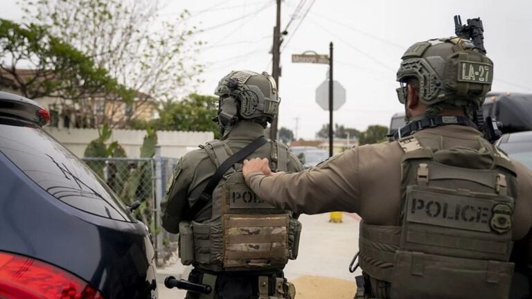 Construction Workers in California Challenge ICE Agents Who Allegedly Showed Up Without Warrant: ‘Workers and Unions Need to Be Standing Up’ Immigration and Customs Enforcement (ICE) Enforcement and Removal Operations (ERO) in Los Angeles, California, June 12, 2025.