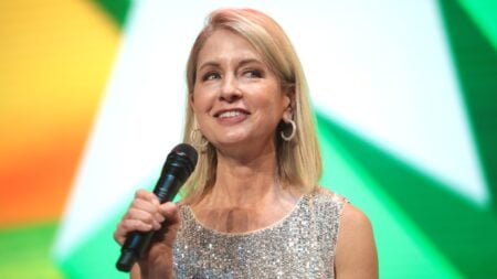 Illinois’ U.S. Rep. Mary Miller Slammed After Warning that ‘Islam is Inside the Gate’: ‘And how is Islam worse than Christianity?’