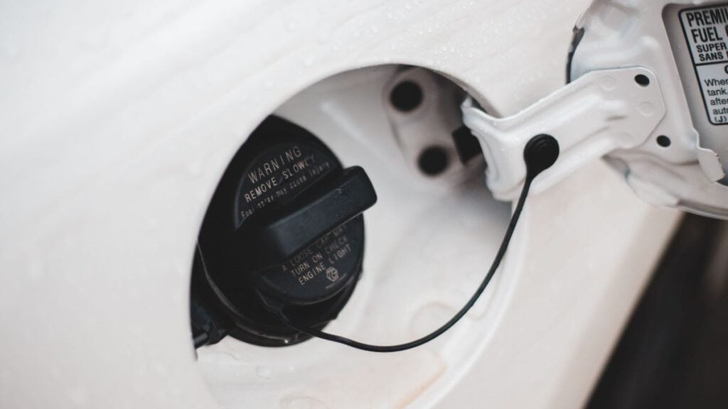 ‘He Wanna Go to Jail, I Fear’: South Carolina Woman Films Man Allegedly Trying to Put Sugar in Her Gas Tank Up close shot of gas tank on car.