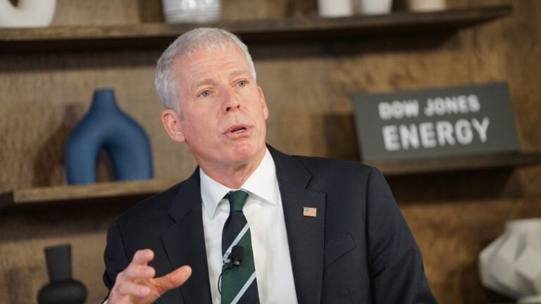 Energy Secretary Chris Wright told CNN’s Dana Bash that the U.S. is about to launch its first major refinery construction in decades, pointing to a project in Brownsville, Texas. Bash quickly shifted the discussion.