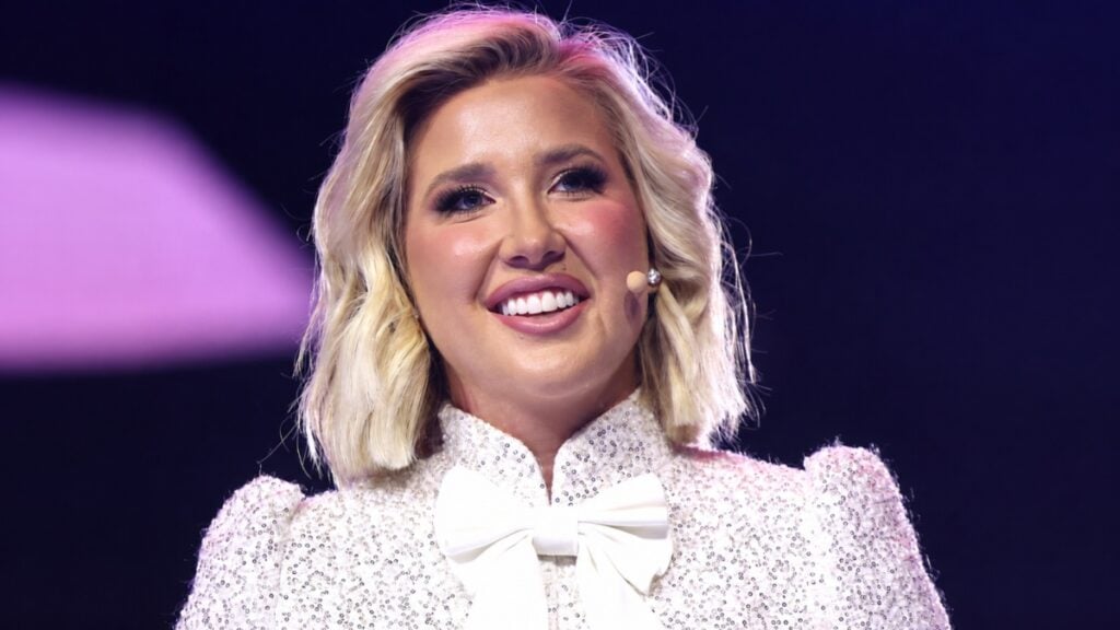 Tennessee Unmasking as Savannah Chrisley’s Mystery Fiancé Is Exposed as a Pardoned Fraudster Who Reportedly Did Time With Her Dad: ‘I Will Never Apologize for Celebrating You’ Savannah Chrisley, who fired back after fiancé Jason Galanis was identified as a pardoned fraudster.